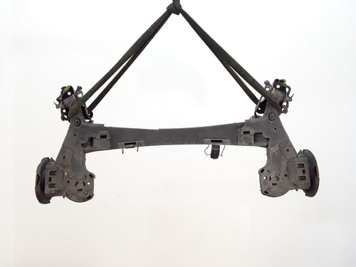 Traverse suspension arriere