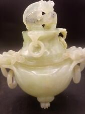 Superbe vase chinois couvert en pierre dure