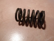 Ressort poussoir de direction