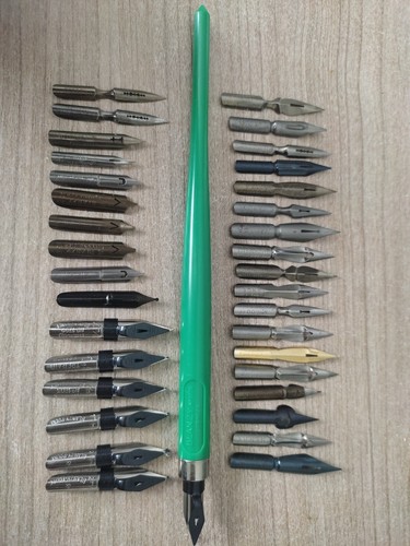 Lot plumes porte plume - lot,