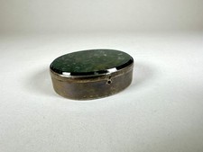 Petit boîte (tabatière certainement) en Argent massif et Agate mousse de qualité