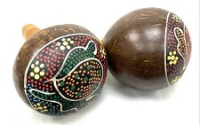 2 MARACAS PEINTS - AUSTRALIE