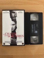 VHS / CASSETTE VIDEO LA CHASSE AUX SORCIERES Winona Ryder