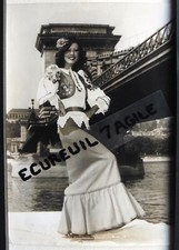 PHOTO presse 1975 jeune femme