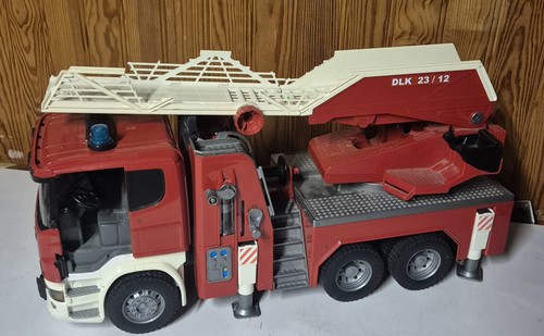 Camion pompier scania - de,