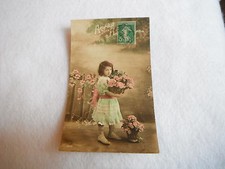 CPA carte postale fantaisie a décor fleuri avec un enfant heureux anniversaire