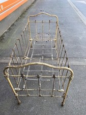 ANCIEN LIT FER FORGÉ ENFANT NOURRISSON BEBE FONTE BLASON FLEUR DE LYS 