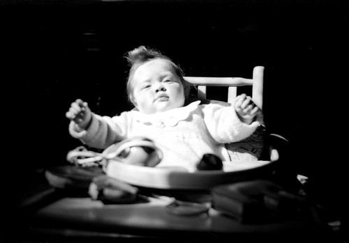 Enfant bébé dans chaise - sa,