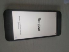 Smartphone Apple iPhone 7- 32 Go - Noir Bloqué/Pour pièces détachées 