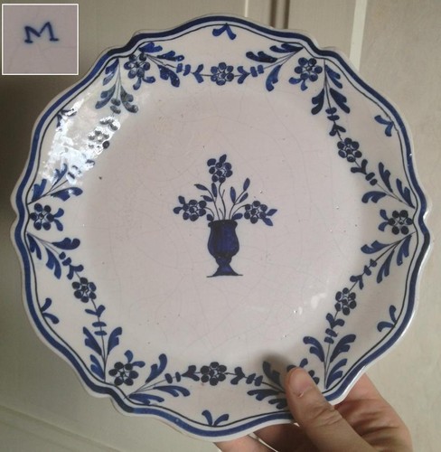 Belle assiette faience