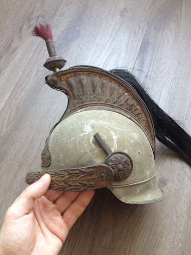 Ancien casque enfant - ancien, style