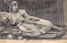 Algérie - Mauresque dans son