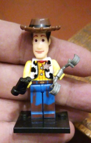 Figurine personnage - 1,