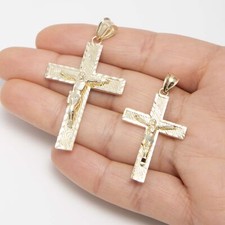 Pendentif Croix Jésus