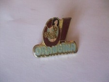 PINS BOISSON ORANGINA  FEMME PIN UP  ROBE MARRON