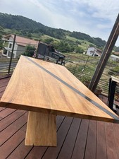 table en bois massif de merisier