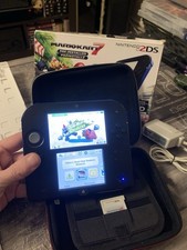 Nintendo 2DS Noir & Bleu MarioKart en boite+ 3 jeux - stylet - chargeur -SD 4Go