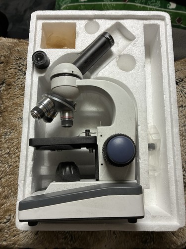 Microscope
