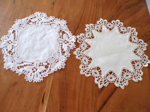 Lot napperons anciens - 2,