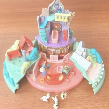 Jouet ancien poupée diorama