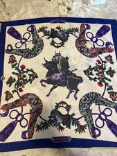 Foulard en soie Hermès à