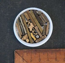 Lot de fers à dorer plaque matériel de reliure dorure ancien cuir bronze/laiton/