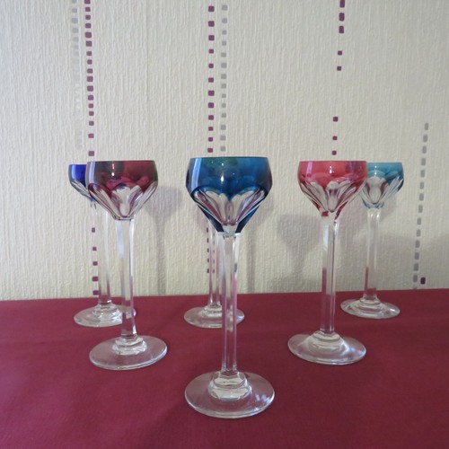 Verres liqueur de couleur - de,