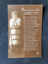 CPA Prière de la jeune fille à marier - Jeune Femme sur une Chaise