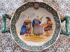 Plat a anses en faïence