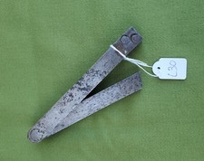 ANCIENNE PETITE FAUSSE ÉQUERRE EN ACIER DE MÉCANICIEN - BEL OBJET - L30