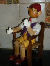 PINOCCHIO EN BOIS ARTICULE  CHEVILLE ET HABILLE JOUET FIGURINE 42 CM TBE