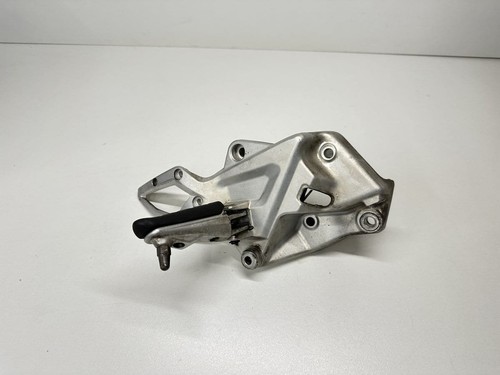 Platine repose pied droite - droite, bmw