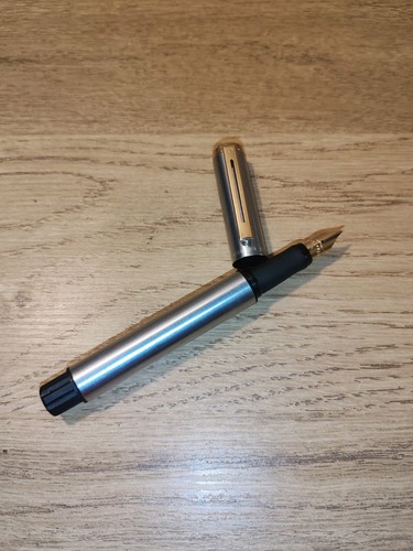 Stylo plume sheaffer - made, in