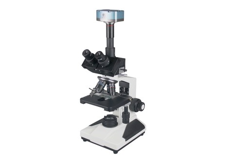 Microscope trinoculaire