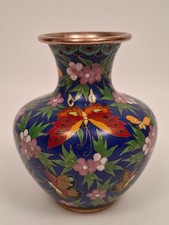 VASE JAPONAIS AVEC PAPILLONS
