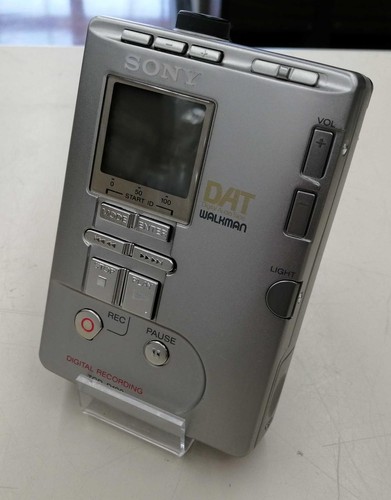 Sony tcd d100 - sony, digital