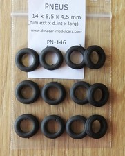 LOT DE 12 PNEUS GOMME