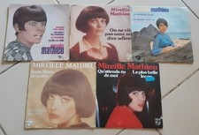 Lot de 17 disques vinyles 45 tours de " MIREILLE MATHIEU "