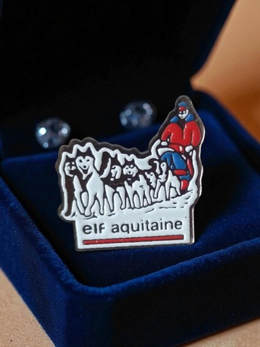 Pin vintage elf - pin's, aquitaine