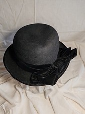 Haute Couture Chapeau CSB