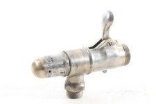 Ancien WC Avec Déclencheur