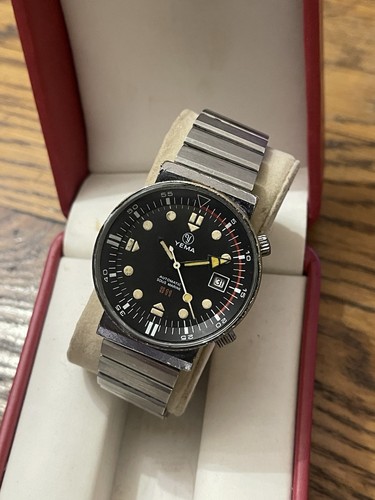 Superbe montre yema sous - superbe,