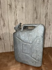 Ancien  jerrican militaire en