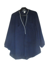 H&M: HAUT BLOUSE MARINE AVEC LISERE BLANC TAILLE S 36 TBE.