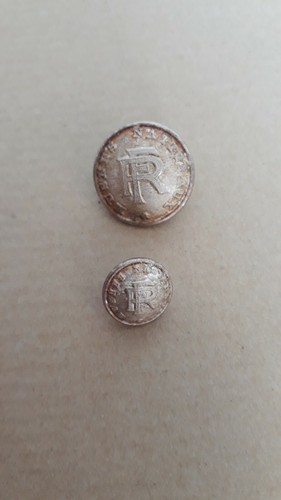 Boutons des musees nationaux - boutons,