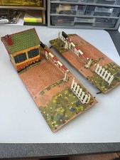 PASSAGE À NIVEAU HORNBY EN TÔLE - MECCANO