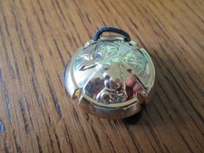 capsule de champagne AMOUR DE DEUTZ plaqué or 2011 au verso