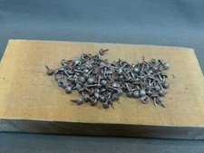 Lot anciens clous tapissier acier 14mm ancien stock quincaillerie 80 pièces