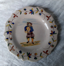 Assiette en faïence de