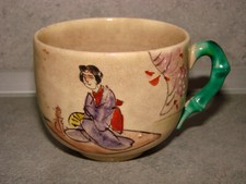 Ancienne tasse émaillée décor au chinois - Faience Ceramique n°1